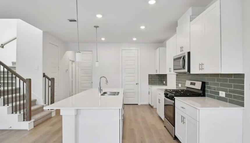Image 2: Photo is not of the actual home, but is an inspira