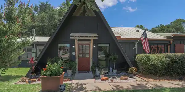 Image 2: Welcome to 2575 Cliff Drive in Sunny San Leon!  To