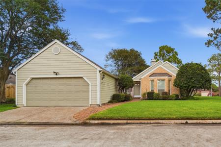 16719 Fallen Leaf Way