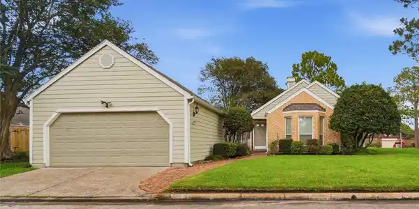 16719 Fallen Leaf Way