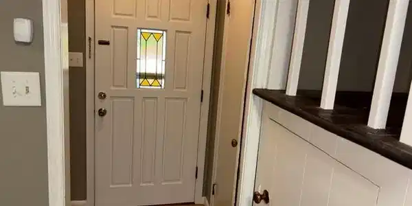 Image 2: Come inside the front door!