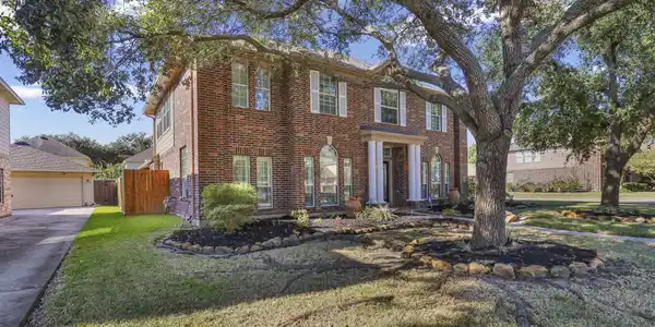 2337 Acadiana Lane