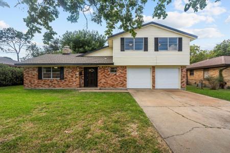 2013 17th Avenue N