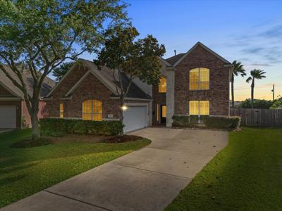 617 Forest Village