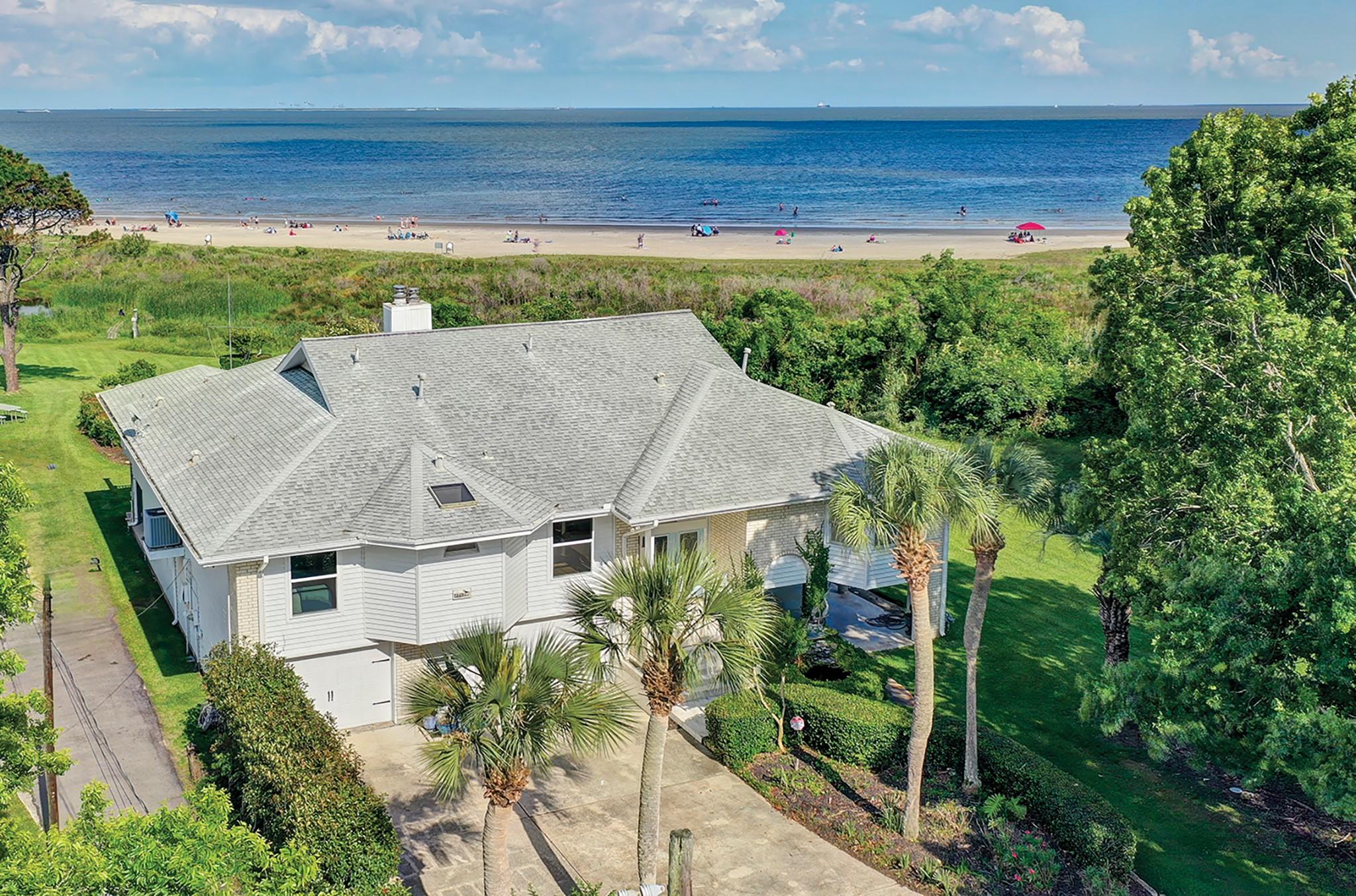 Image 1: Welcome to 5113 Oleander- a gorgeous beachfront pr