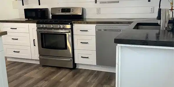 Image 3: Remodeled kitchen