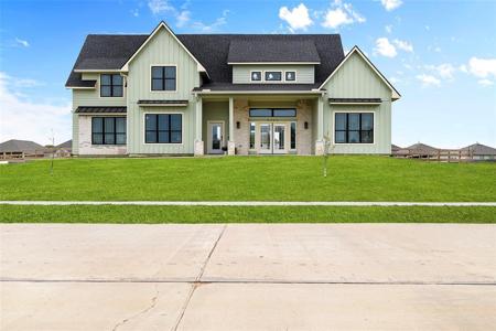 4202 Leslies Way