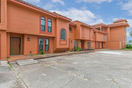 411 Sailfish Street