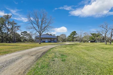 6180 Tri City Beach Road