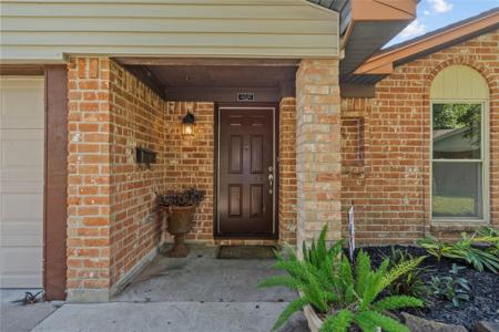 2018 17th Street N