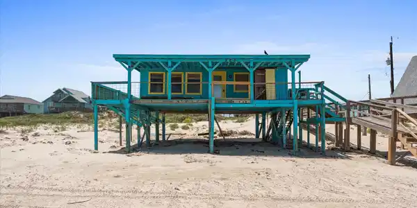 523 Blue Water Highway