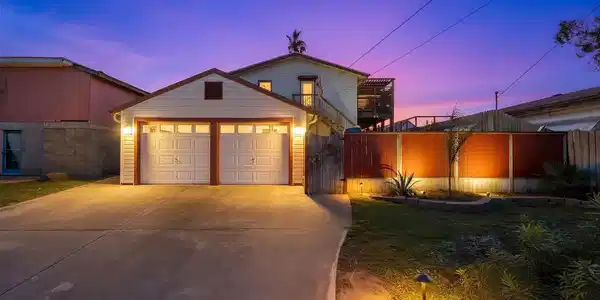 3211 Laguna Shores Road