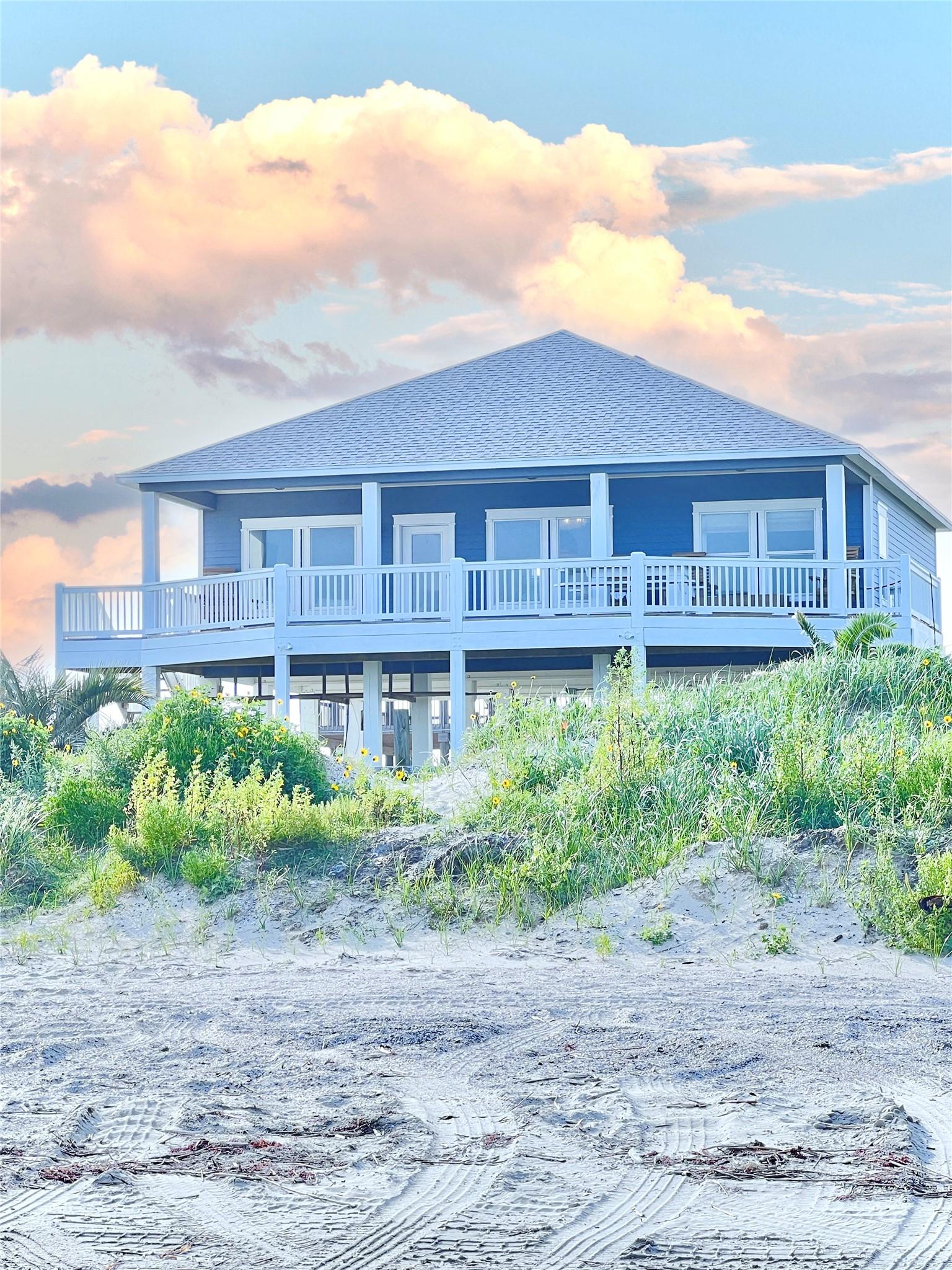 Image 1: The Crown Jewel of Crystal Beach