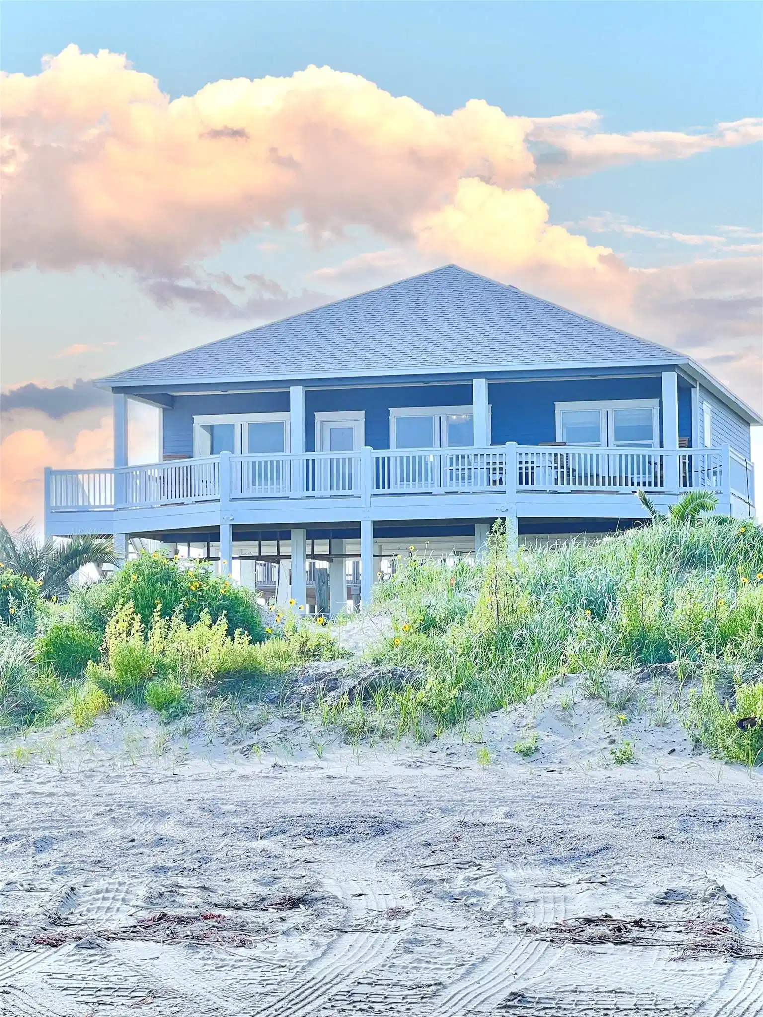 Image 1: The Crown Jewel of Crystal Beach
