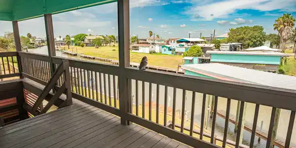 Image 3: Covered Front porch