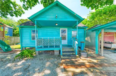 323 Avenue J