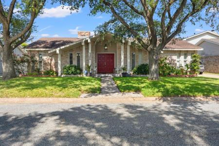 3026 Beluche DR Drive