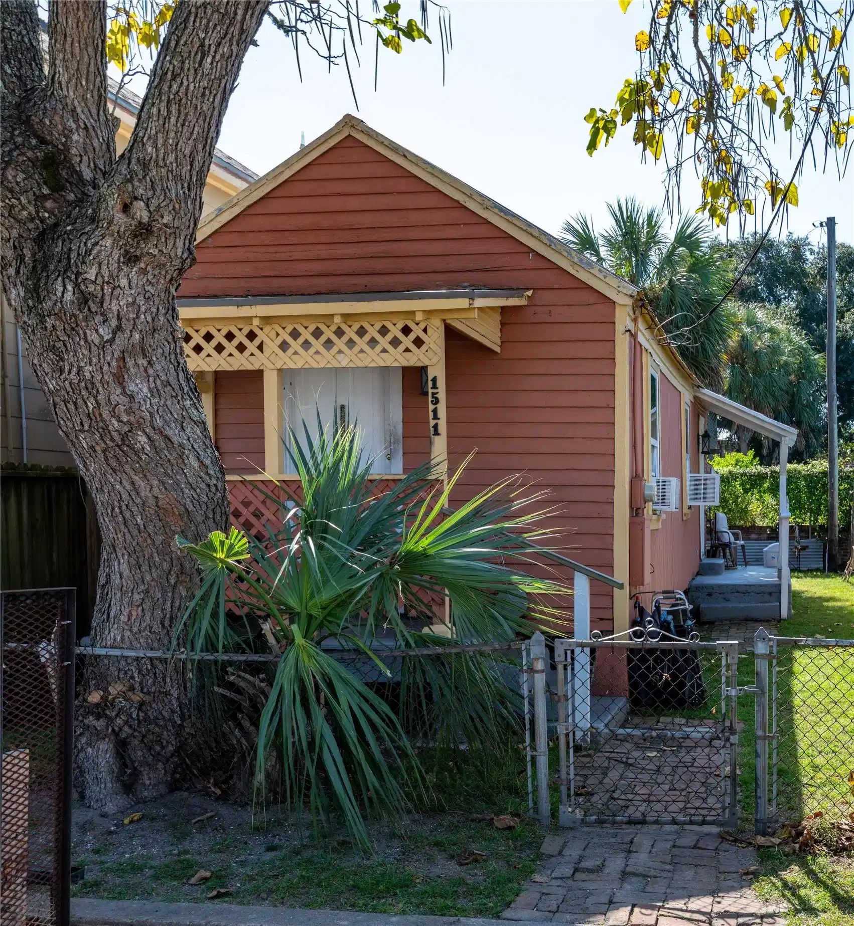 Image 1: Located just minutes from UTMB, Downtown Galveston