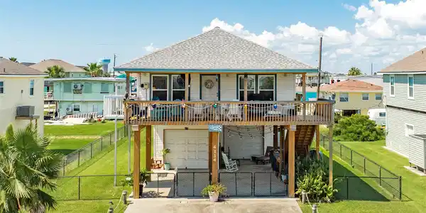 4114 Navarro Drive