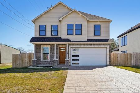 320 E Main Street
