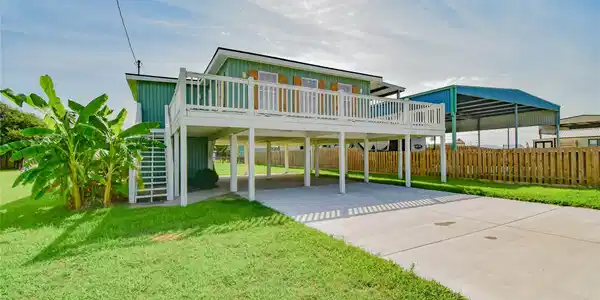 1032 N SELWYN RD