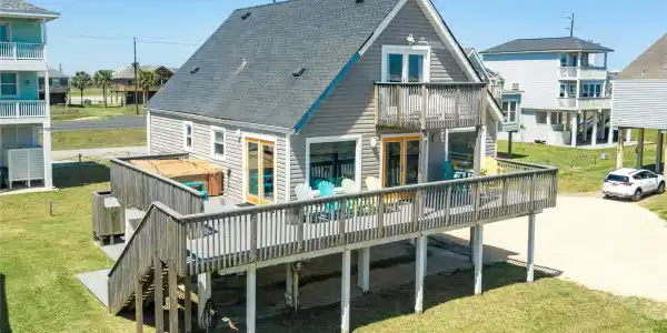 21321 Gulf Drive