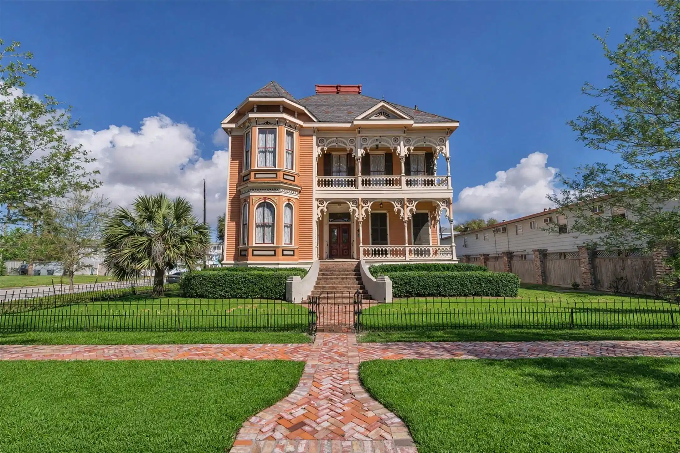 Image 1: Welcome to the McKinney&ndash;McDonald House, an 1890 Ga