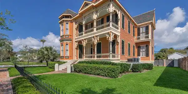 Image 2: A refined front elevation showcasing the home&rsquo;s pr