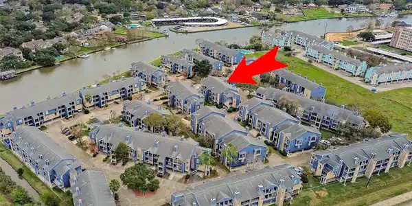18515 Egret Bay Boulevard