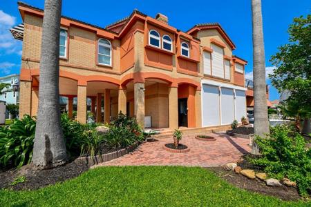 1231 Hawaii Drive