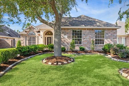 2334 Fairway Pointe Drive