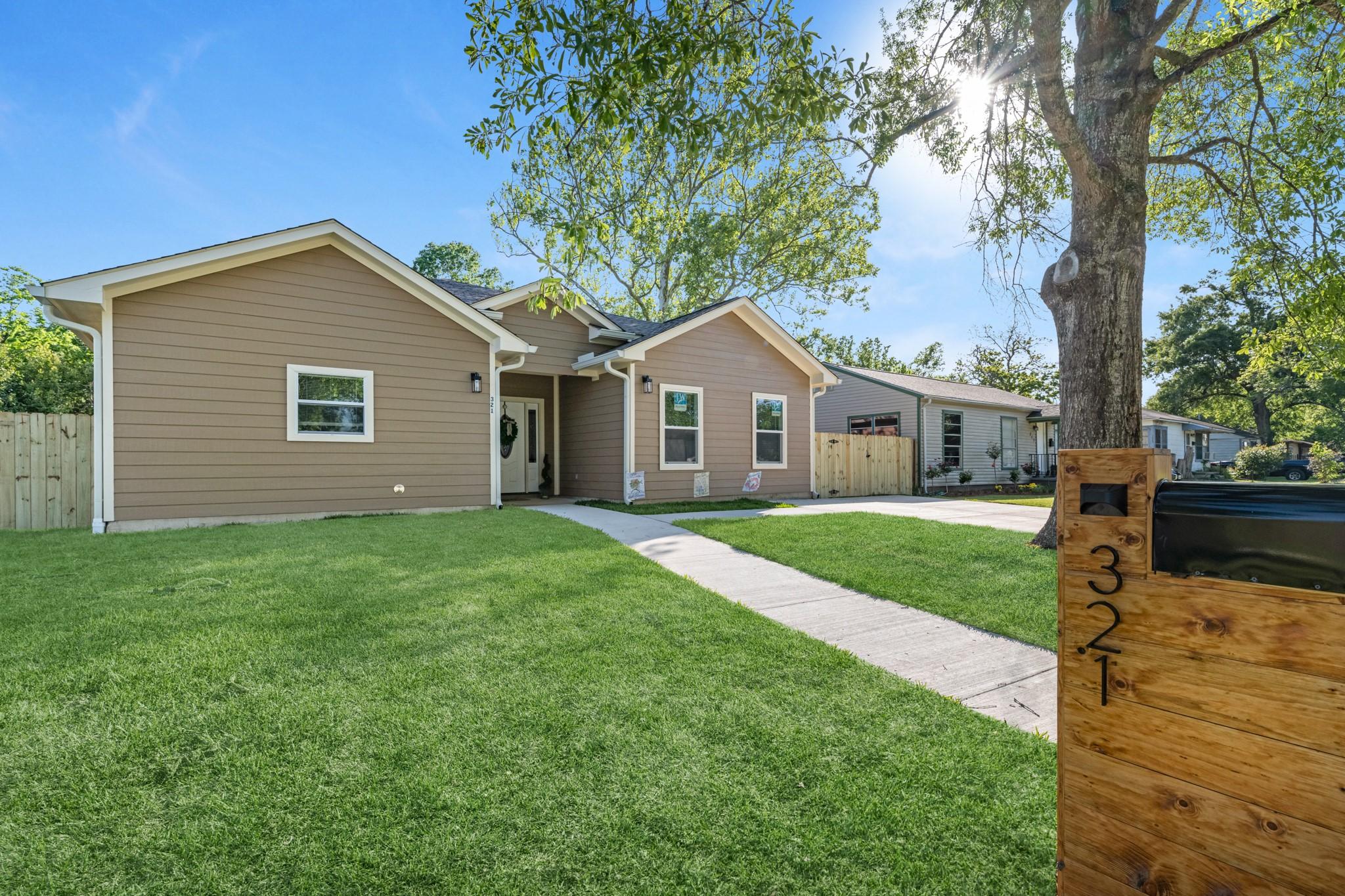 Image 3: Attention to detail in every room.