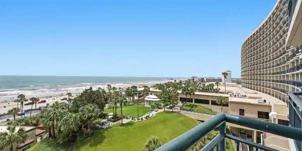 Image 2: Welcome to Gulf-front living at the luxurious San