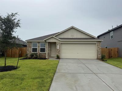 925 Woodhaven Lakes Drive