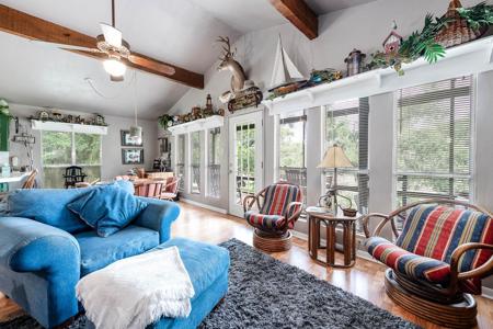 134 Private Road 652
