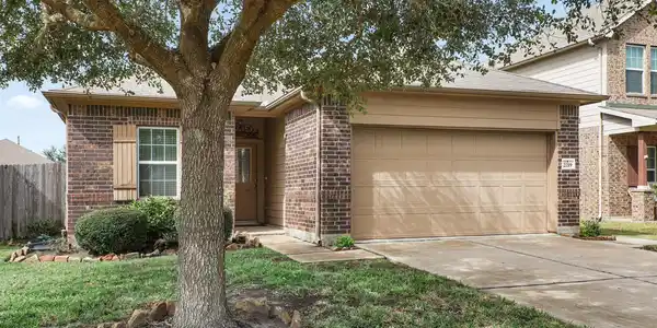 2219 Emerald Lane