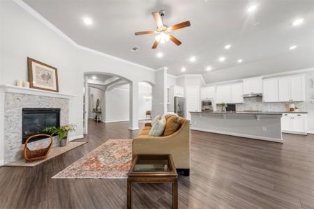 2112 Nogalas Lane