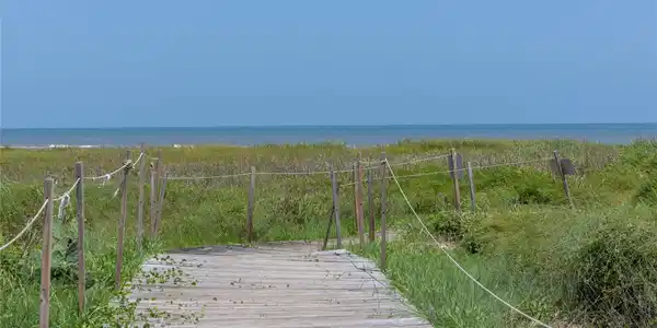 Image 2: Public Beach right accross the street