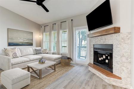 6 Dana Drive
