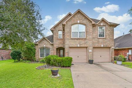 880 Shoal Pointe Lane