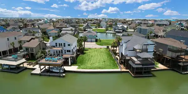 1318 Outrigger