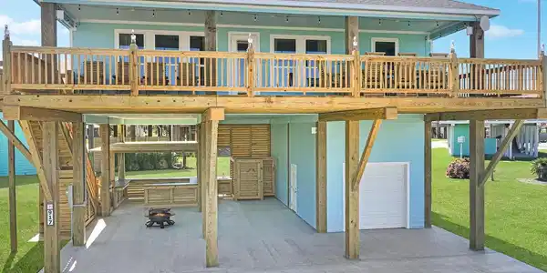 917 Westview