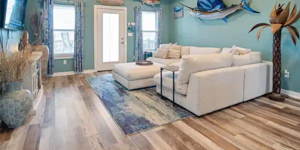 957 S Cove