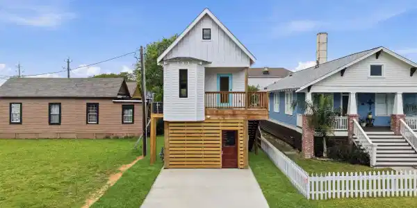 2622 Ave  M 1/2