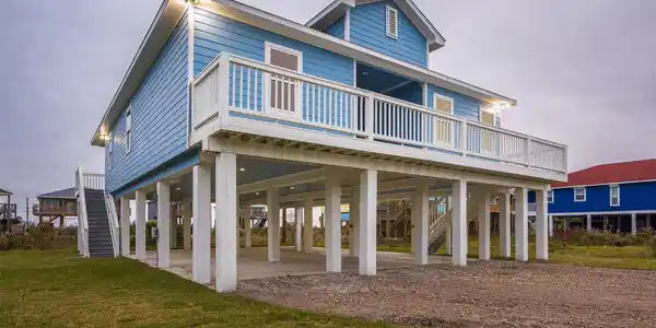 3261 Pirates Cove