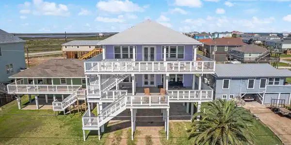 310 Coral Court