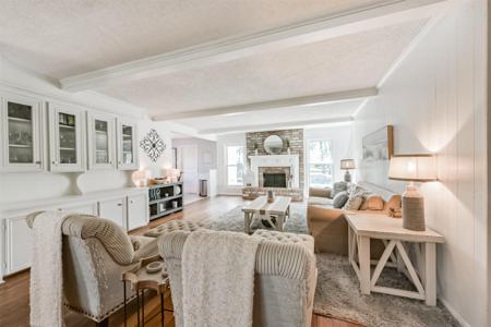 4118 Honey Oaks Drive