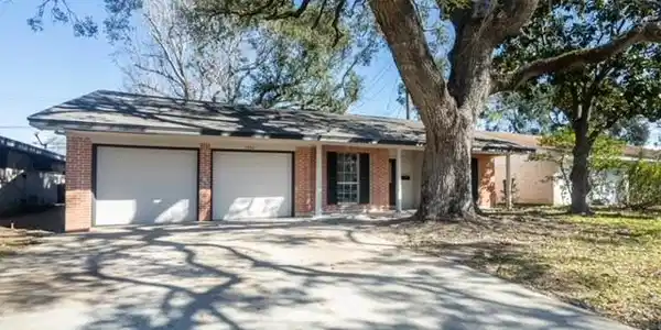 1840 El Mar Lane