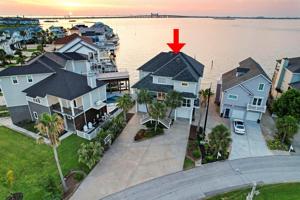 136 Quayside Drive
