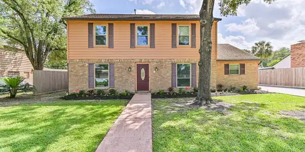 4206 Willow Hill Drive